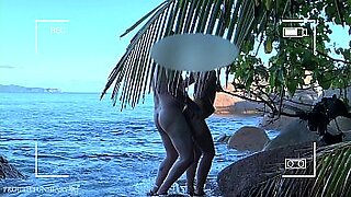 wlking on nude beach