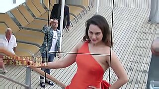 bollywood actress sonakshi sinha sexy video xnxx dowbload