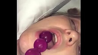web cam girl calling herself a slut