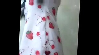 cute white and pink lips girl sex