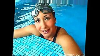 ffm in swimming pool with blindfold