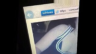 grab-the-boobs-in-public
