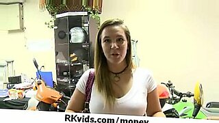 audrey-bitoni-talking-prof