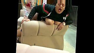 tomomi itatani fuck in tthe toilet