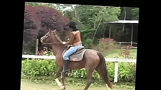 horse sixy girls video