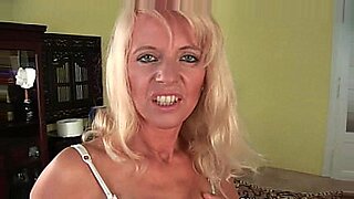 very very hot xxx movies between son and mother