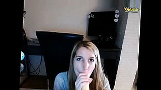 taunting cuckolding femdom babe and white guy