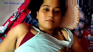 ek kudi tu jado kudiyan te mundeya di sexy video suhana