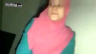 jilbab smp perawan porno