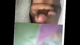 tamil-mom-handjob-aon