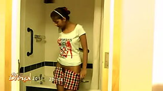 billie-eilish-shower