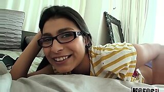 mia khalifa sex wiht 18 years boys