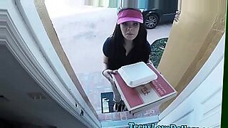 delivery guy fucks crossdresser