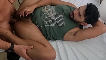 caseiro amadro fazendo sexo com a mulher do meu amigo