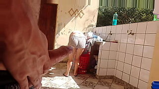 mom-at-laundry-home