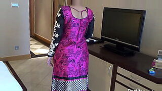 suit-salwar-ass-show