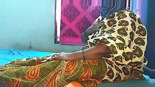removing-cloth-video