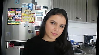 teen-bkack-solo-dildo