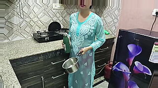 lesibani-sex-kitchen