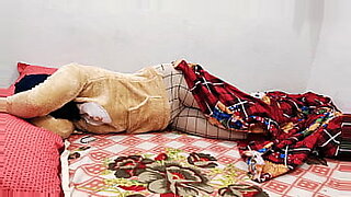 indian-men-drinking-wifes-urine