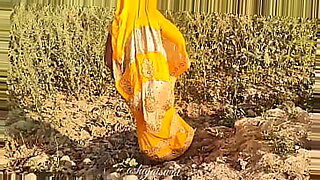 real home made indian aunty in saree having sex with hubby