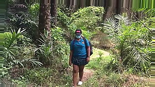 ibu-guru-japanese-sedang-mandi