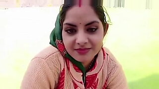 kanpur-bhabhi-exposing-boobs-during-sex