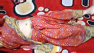 blue-saree-removing