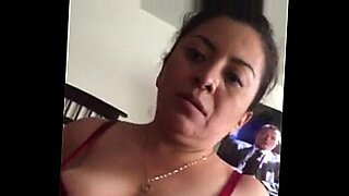 mujeres sangrando en su primera vez xxx para clular videos