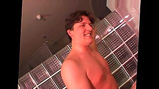 سكس-دخان-خاله-في-بيت