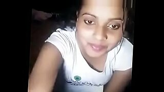 desi-girl-show-ashoke