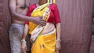 bengali-couples-on-green-bed