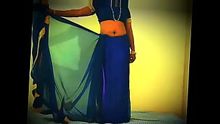 red-saree-aunty-fucked