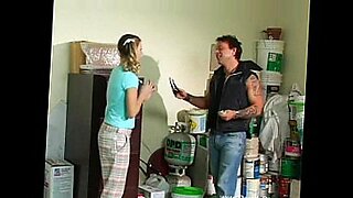 sister and bro fuck while parents outside room