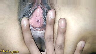 fingering-in-hairy-pussy