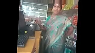 45yr village old aunty saree blouse boob sex videos