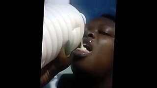 live-kina-dildo-mango