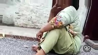 ayushimaan-sexy-video