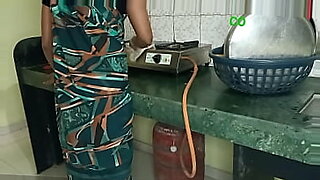 kulhad-pizza-girl-sucking-video