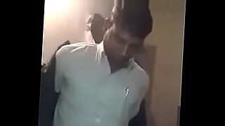 choti bachi ke sath paheli bar teen video