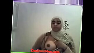 desi-milf-with-young