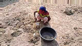 desi-small-small-girl-in-field