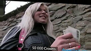 lesbian-stranger-girls