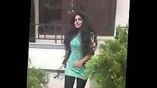 indian 18 year girl witbh her boyfriend full sex video