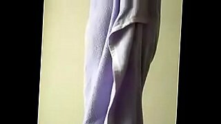 छोटा-लडका-और-बडी-औरत