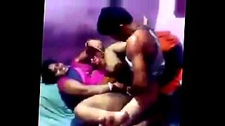 indian aunty fucked by young boy when husband went outside