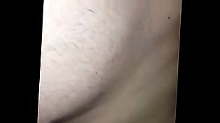 දම්වැල්-වලින්-අත-පය-බැදලා