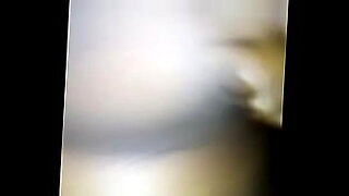اختصاب-بنت-محجبة-شقراء