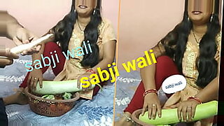 tamil secretely saree anty and small boy porn