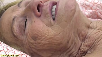 russian fat grandma son kichen sex5